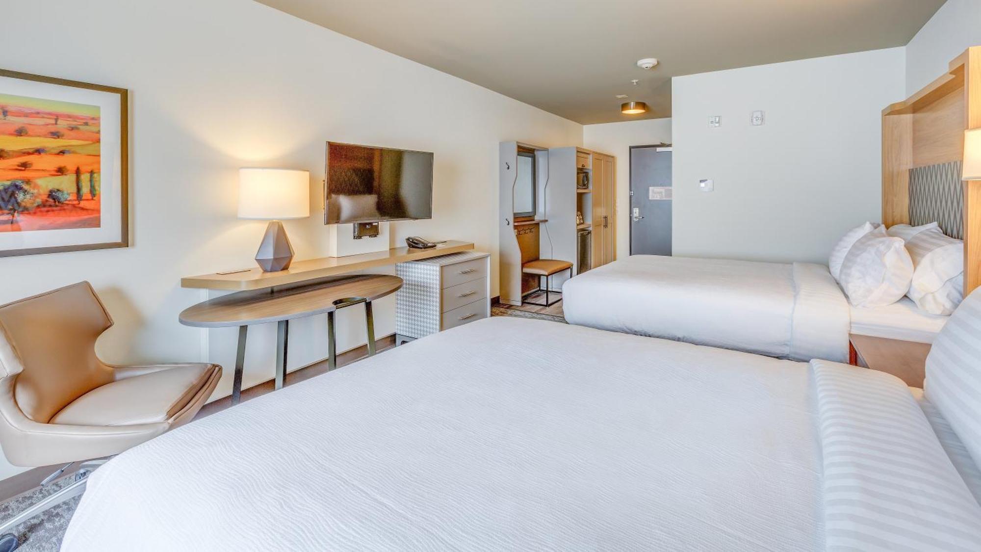 Standard Room with Two Queen Beds,1246914670:JPEG